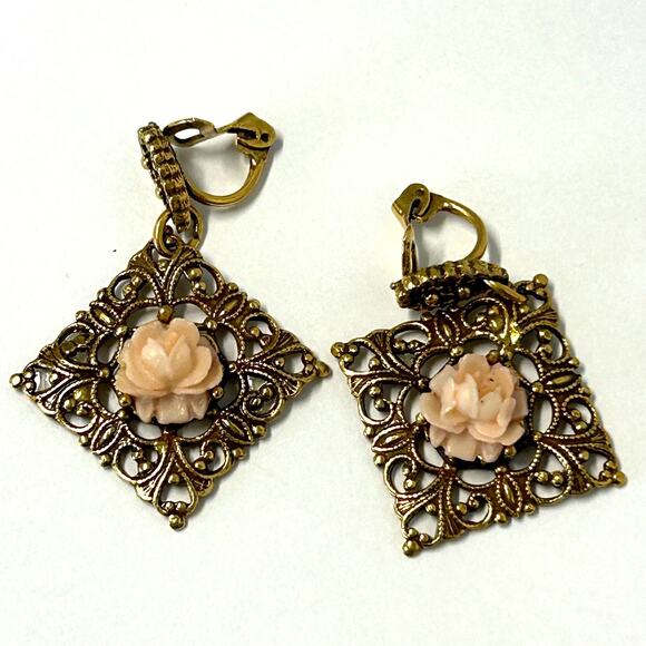 Vintage Goldette Gold Filigree Pink Rose Clip On Earrings - Picture 1 of 6